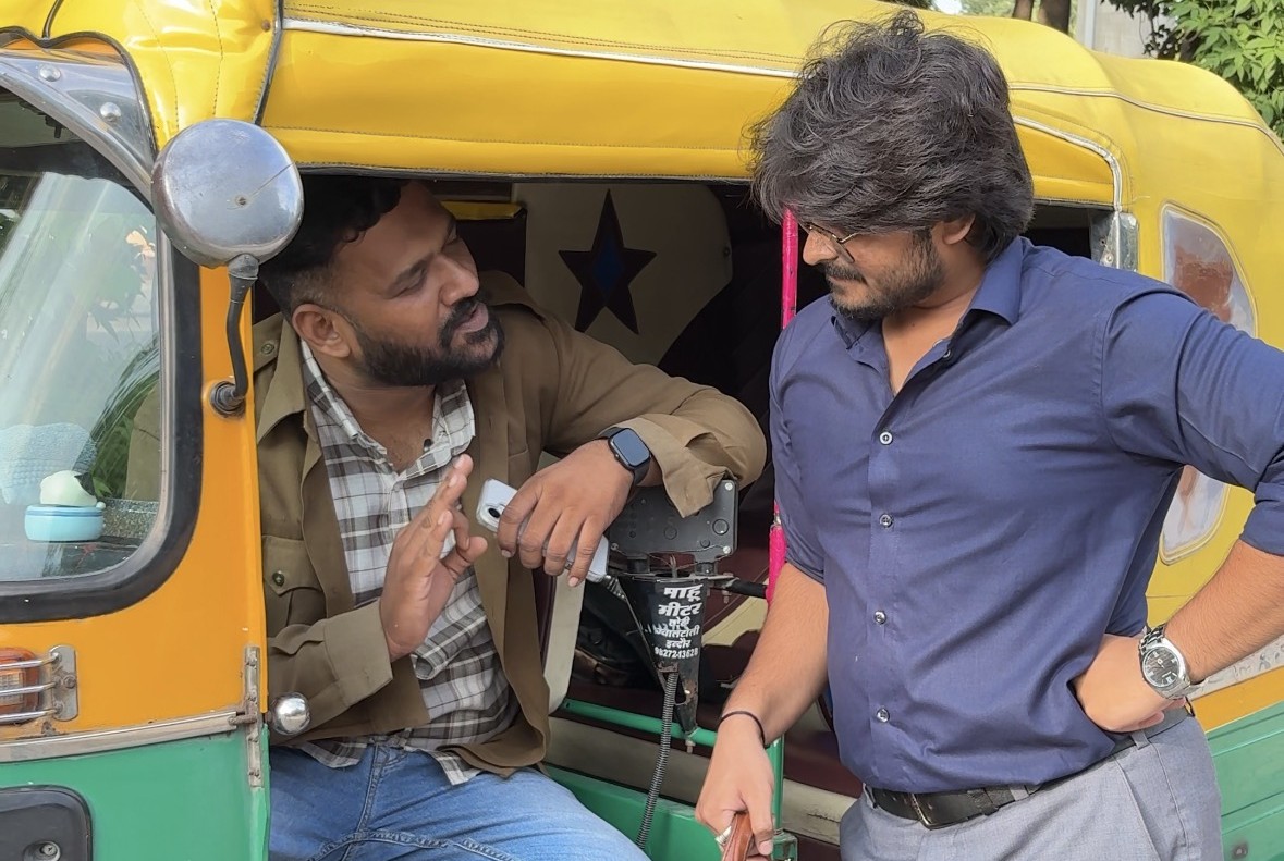 Ravi Bhaiya Auto Vale: From Auto Driver to Indore's Viral Storyteller